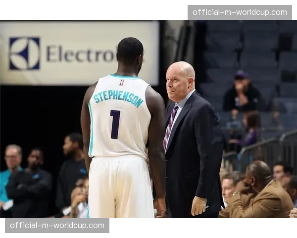 Shams报道：多位消息人士透露，黄蜂主帅克利福德计划在赛季结束后退休